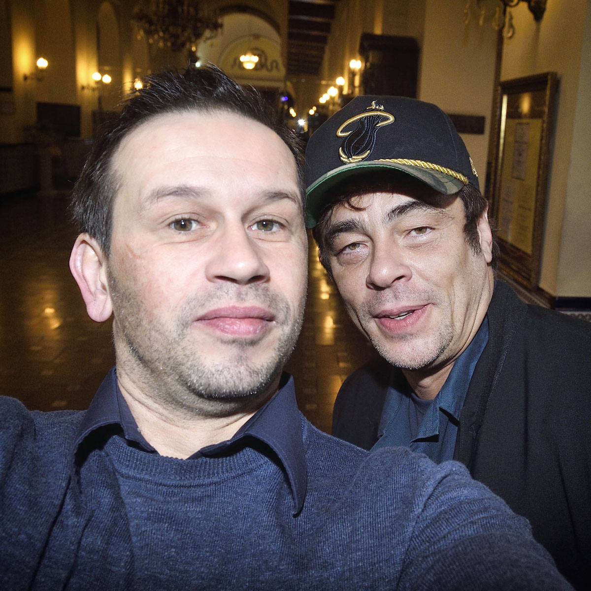 Selfie Johannes Zinner mit Schauspieler Benicio del Toro