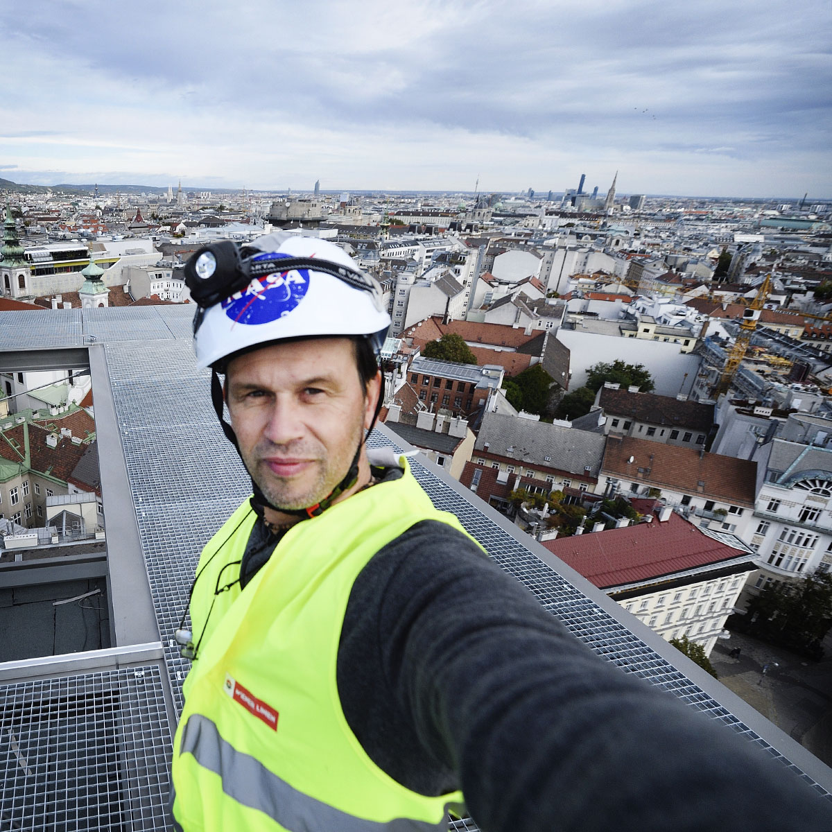 Johannes Zinner am Dach des Haus des Meeres in Wien